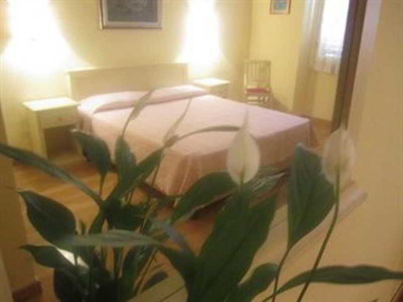 Hotel Benvenuti Florencia Exterior foto